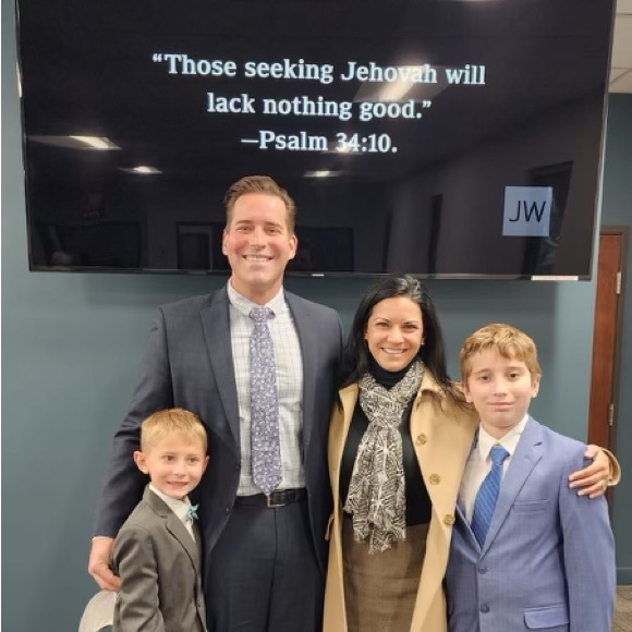 Meet your Posher, Mercedes - Picture 6 of 8